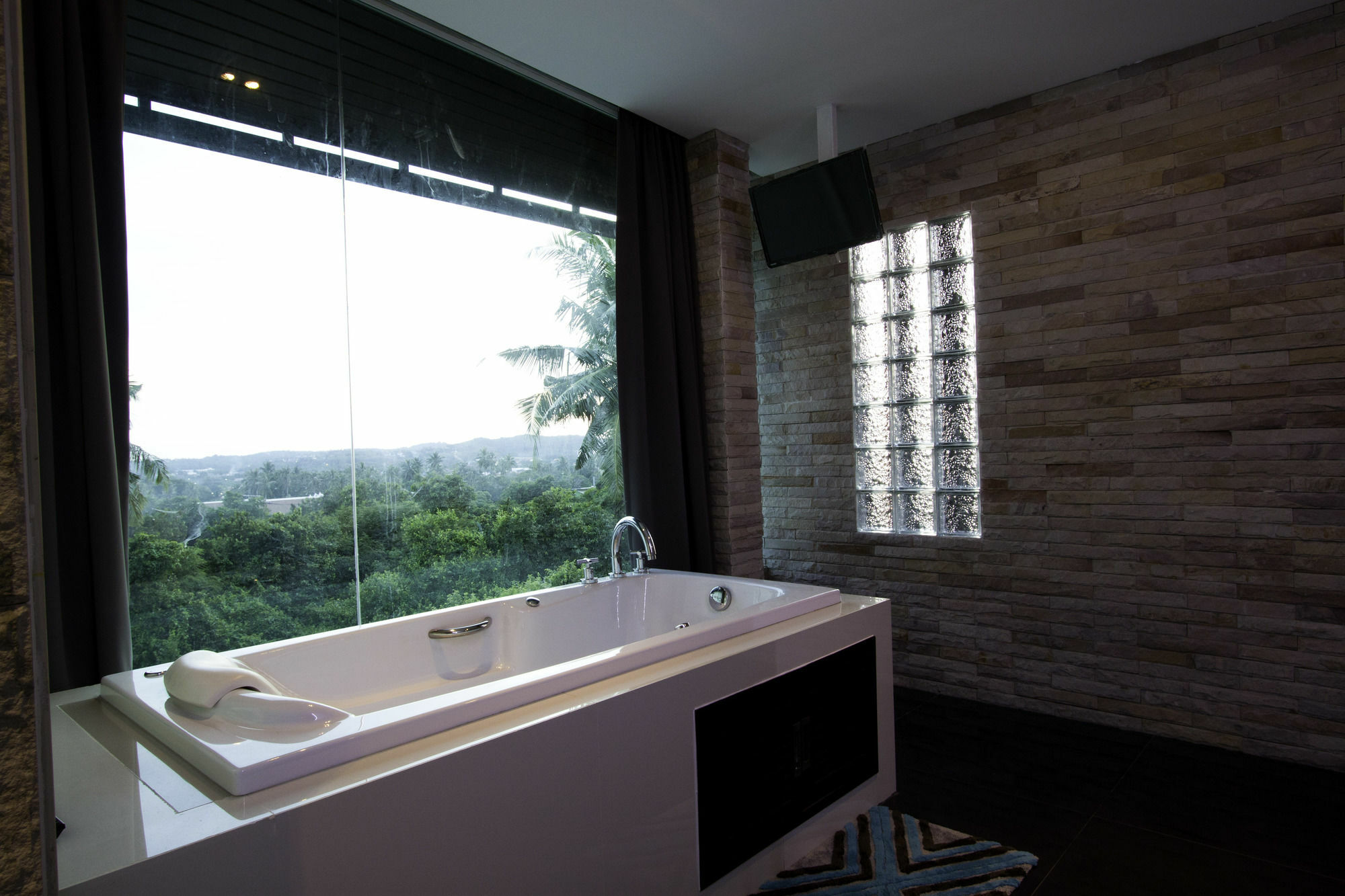 The Promenade Villa By Holiplanet Rawai Exteriör bild